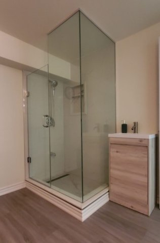 downstairs_room_shower